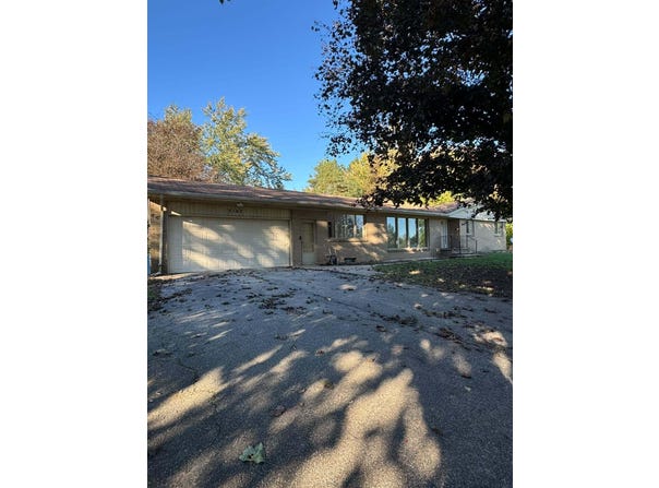 3167 52nd Street SE, Kentwood, MI 49512