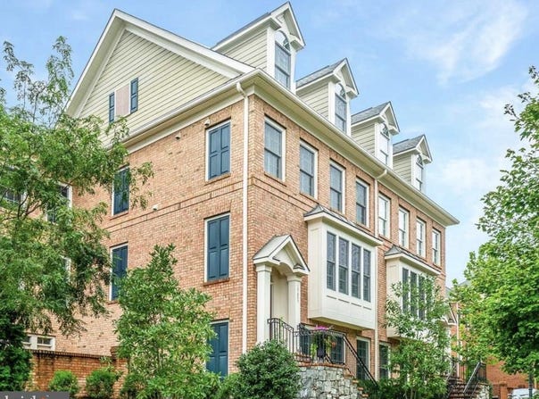 10605 YORKTOWN DRIVE, FAIRFAX, VA 22030