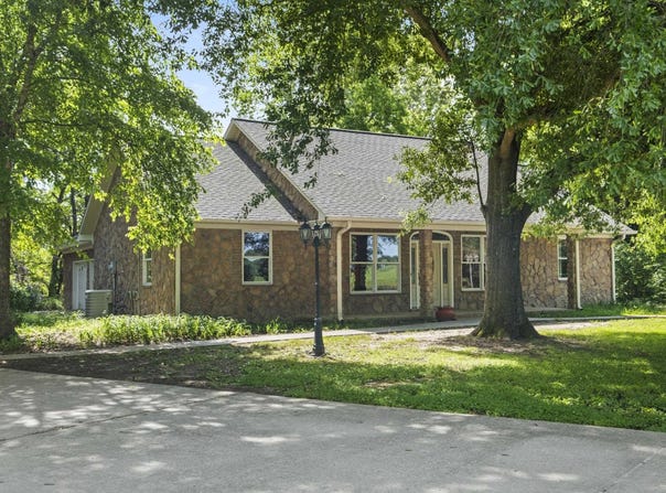 645 Drye Rd., Biscoe, AR 72017