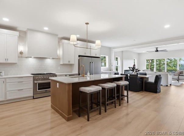 420 Outer Drive, Lake Ozark, MO 65049