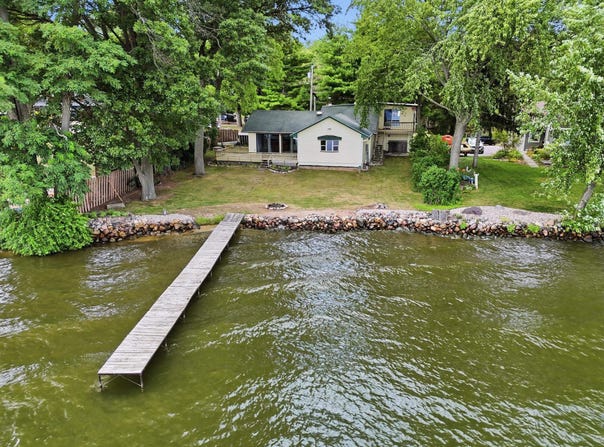 40 Bayer Lane, Wisconsin Dells, WI 53965