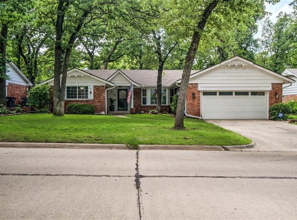 2105 N Alexander Lane, Bethany, OK 73008