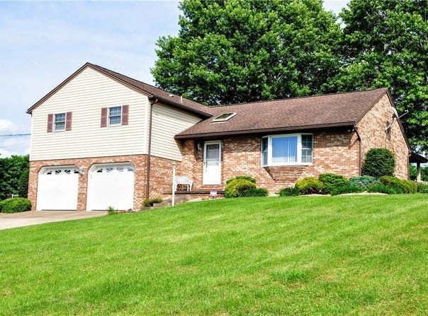 1657 Deerfield Rd, South Franklin, PA 15301