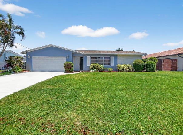 1115 SW 25th Avenue, Boynton Beach, FL 33426
