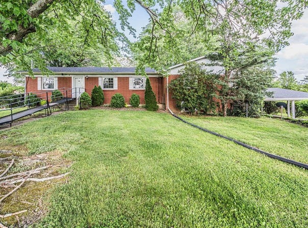 8394 Highway 431, Dunmor, KY 42339