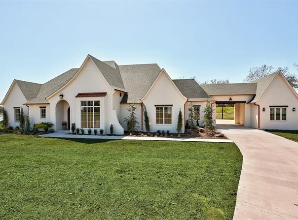 2297 Summit Circle, Blanchard, OK 73010