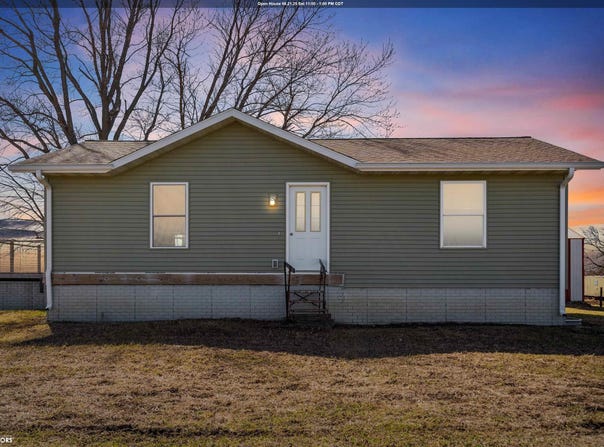 69438 260th Street, Colo, IA 50056