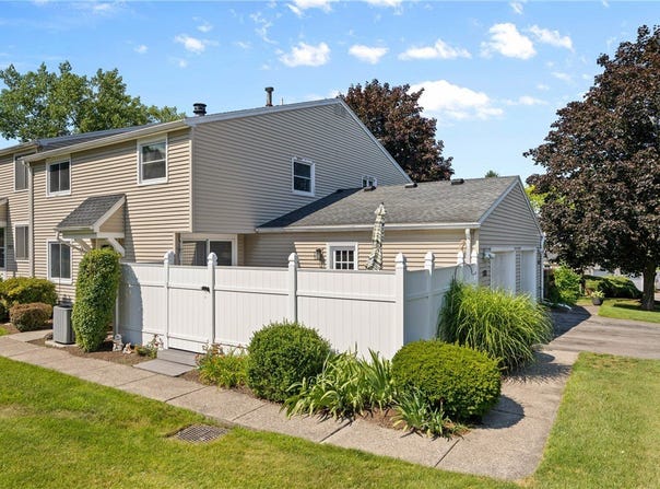1521 Aster Terrace, Walworth, NY 14568