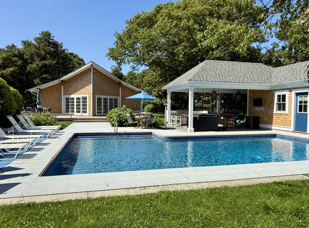 4 Down Harbor Road, Edgartown, MA 02539