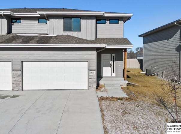 14812 Willow Street, Bennington, NE 68007
