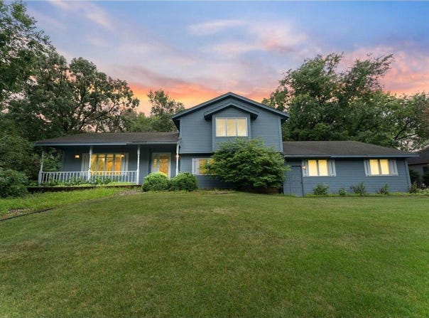 12011 Golden Acre Drive, Minnetonka, MN 55305