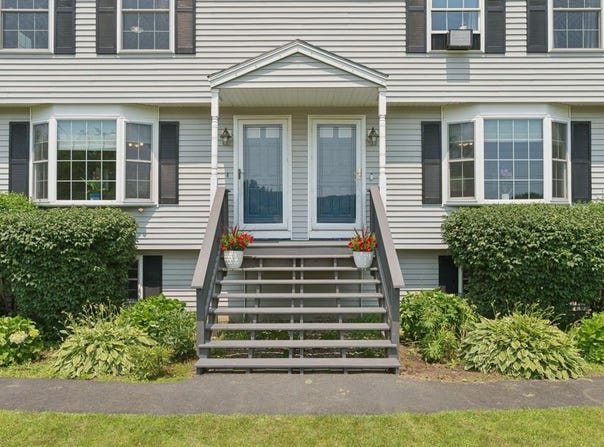 19 Straw Road, Gorham, ME 04038