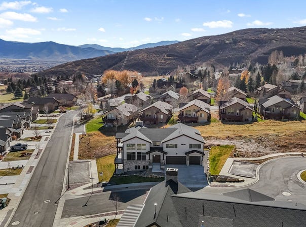 1085 OLYMPIC Cir, Midway, UT 84049