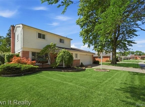 27025 Havelock Drive, Dearborn Heights, MI 48127