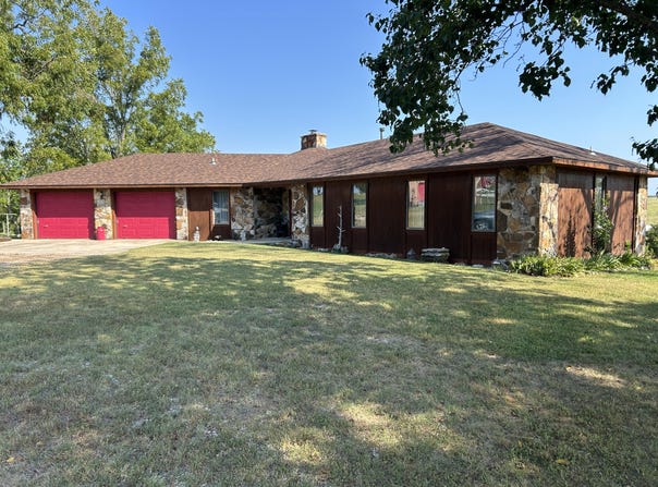 15322 SW Highway 14, Ava, MO 65608