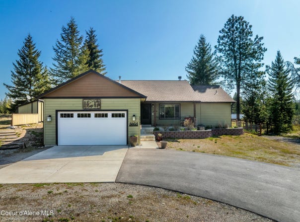 32732 N 14TH AVE, Spirit Lake, ID 83869