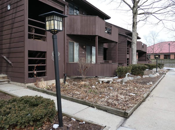 205 E Jolly Road, Lansing, MI 48910