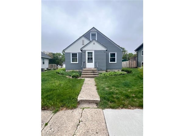 905 12th Avenue, Clarkfield, MN 56223