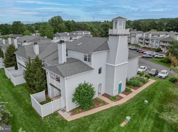 2902 WATERS EDGE DR #261, NEWARK, DE 19702