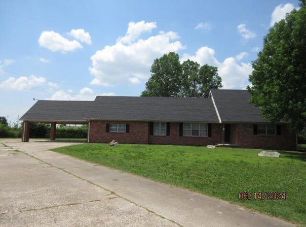 11 Jackson st., Quapaw, OK 74363