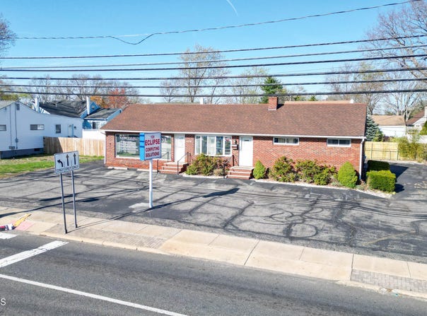 125 Chambersbridge Road, Brick, NJ 08723