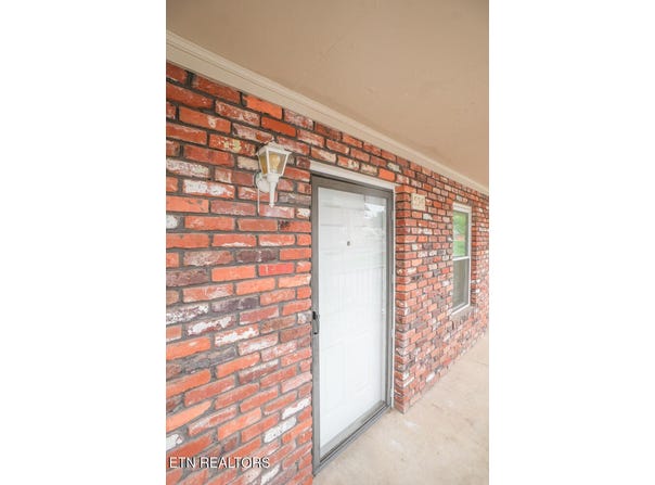 526 Rhodwin Ave, Maryville, TN 37803
