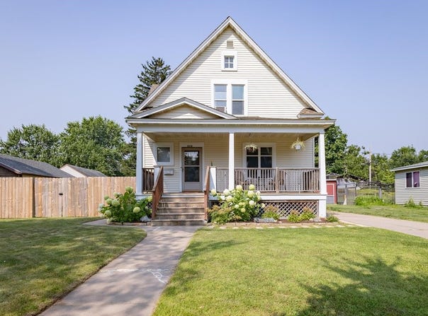 1010 S 5TH AVENUE, Wausau, WI 54401