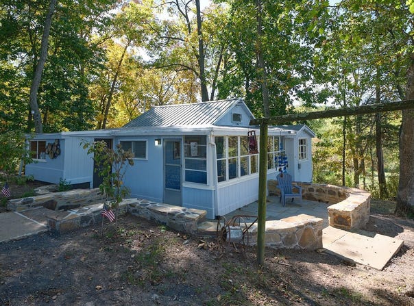 563 E DARK HOLLOW ROAD, PIPERSVILLE, PA 18947
