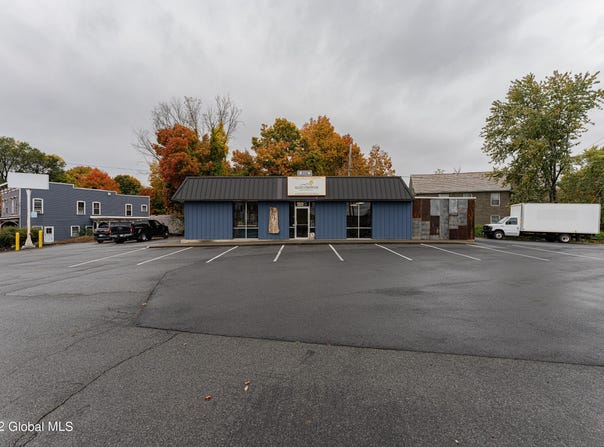 985 Hoosick Road, Brunswick, NY 12180