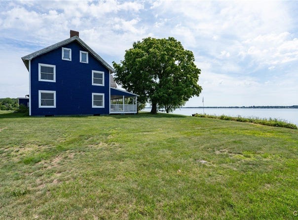 3192 Carleton Island Rd 1, Cape Vincent, NY 13618