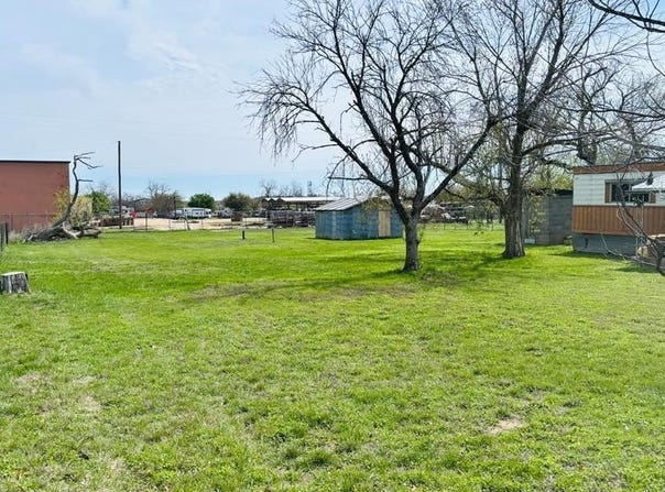 1115 S Thiele Lane, Fredericksburg, TX 78624