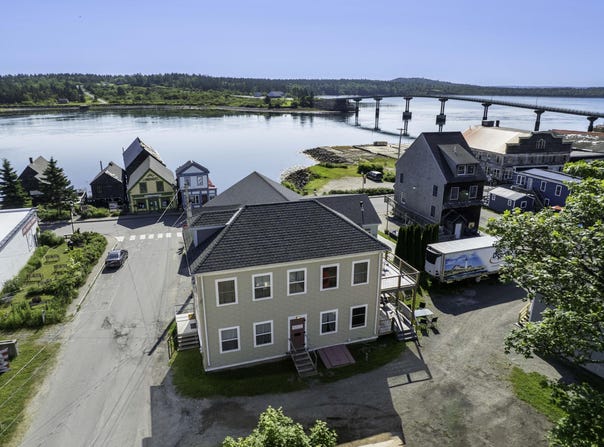 6 School Street, Lubec, ME 04652