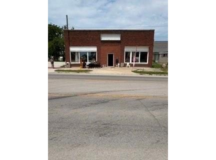 1111 E 9th Street, Trenton, MO 64683