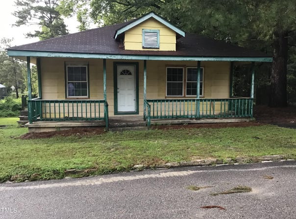 122 Lacock Street, Spring Lake, NC 28390