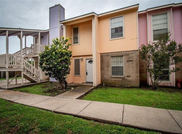6702 Everhart, Corpus Christi, TX 78413
