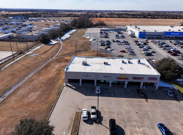 2009 N State Highway 121, Bonham, TX 75418
