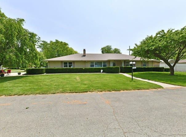 1910 Ivy Drive, Anderson, IN 46011