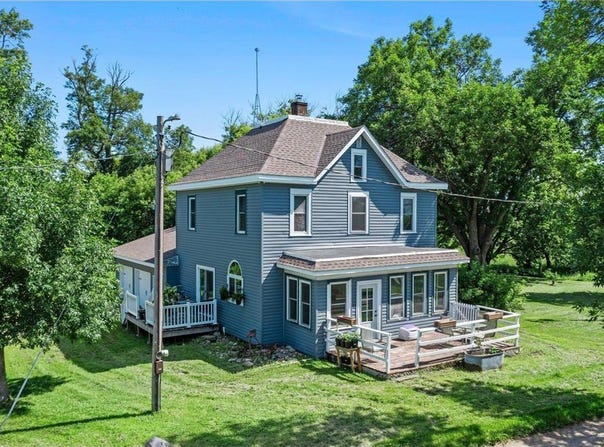 2269 Zane Avenue, Stewart, MN 55385