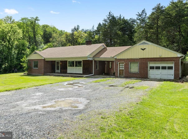 6891 CUMBERLAND ROAD, SPRINGFIELD, WV 26763
