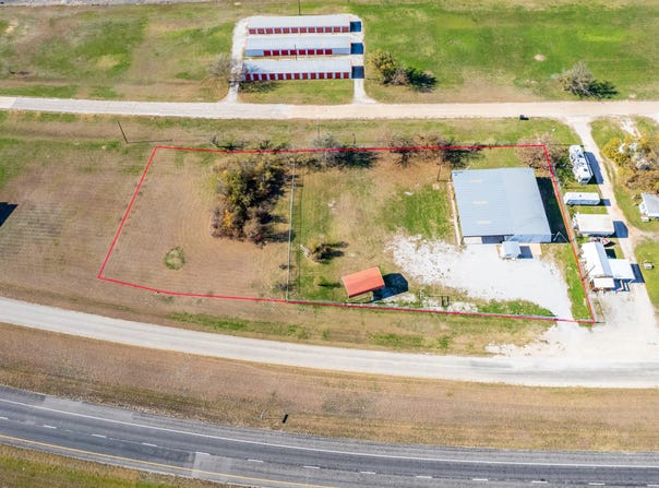 909 Pitts Lane, Blanket, TX 76432