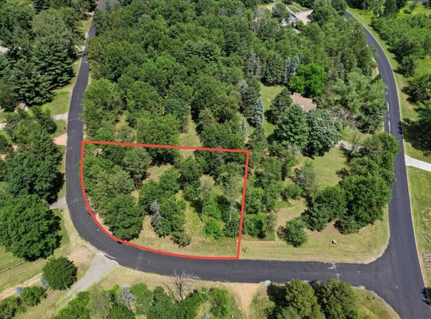 342 Robindale Court, Nekoosa, WI 54457