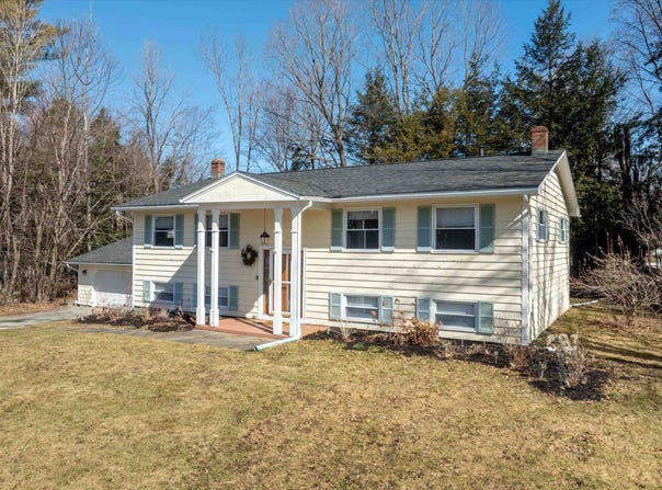 10 Spruce Lane, Barre Town, VT 05641