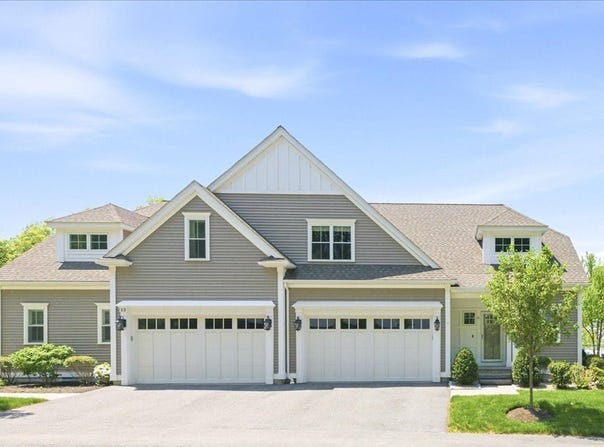 51 Fillmore Ln, Walpole, MA 02081