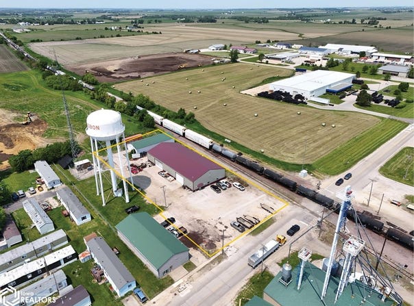 715 N Washington Street S, Lisbon, IA 52253