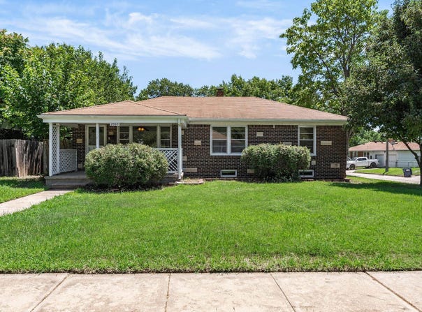 2060 S Old Manor Rd, Wichita, KS 67218