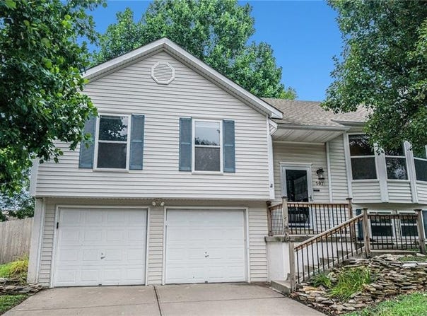 507 Lauren Street, Liberty, MO 64068