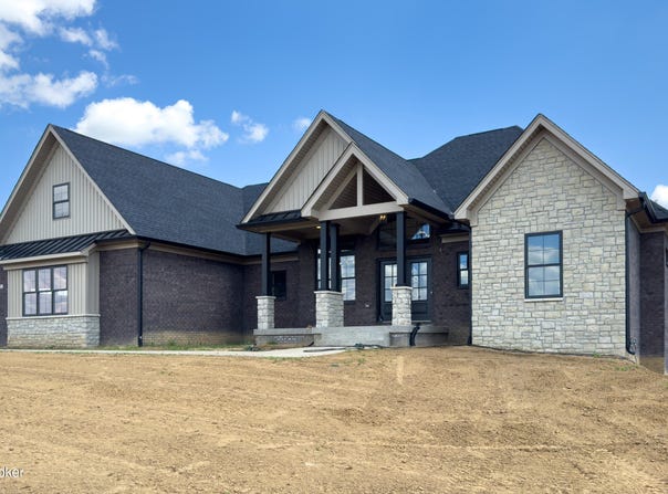 27 Dalton Dr, Fisherville, KY 40023