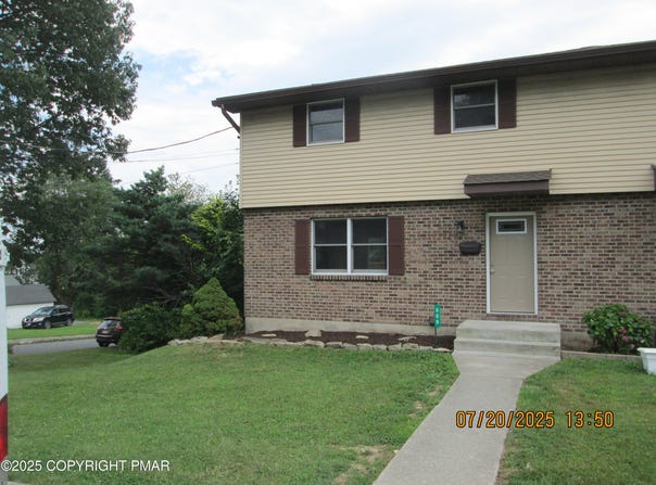 800 William Street, Pen Argyl, PA 18072