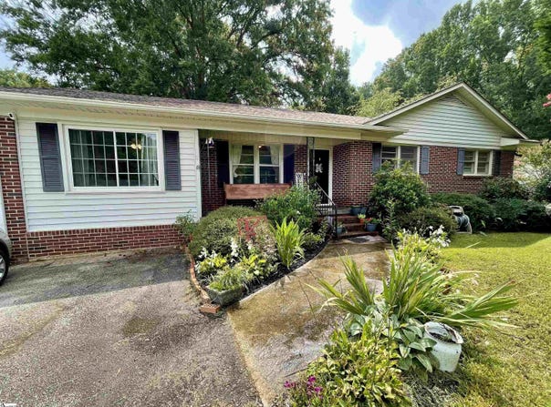 121 Fair Drive, Clinton, SC 29325