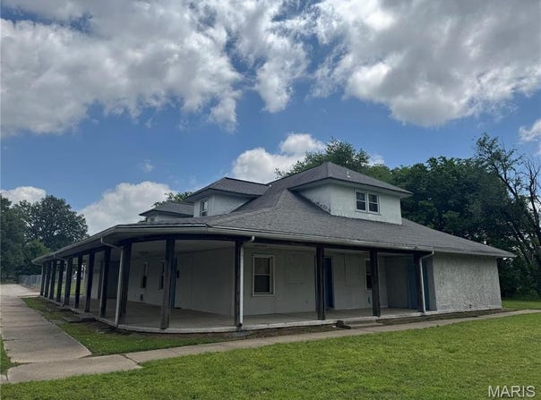 109 N Stoddard Street, Sikeston, MO 63801